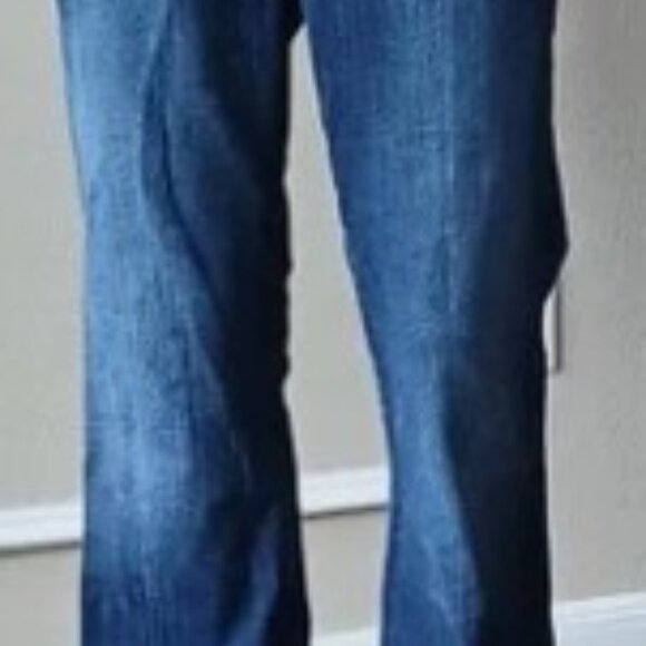 Guess Women's Blue Flared Low Rise Jeans. Size 30 - Picture 2 of 6